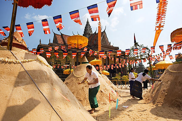 Meak Bochea Day